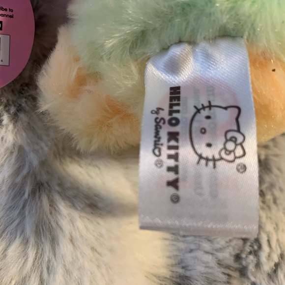 Hello Kitty Pastel Rainbow Bear plush - Picture 4 of 5